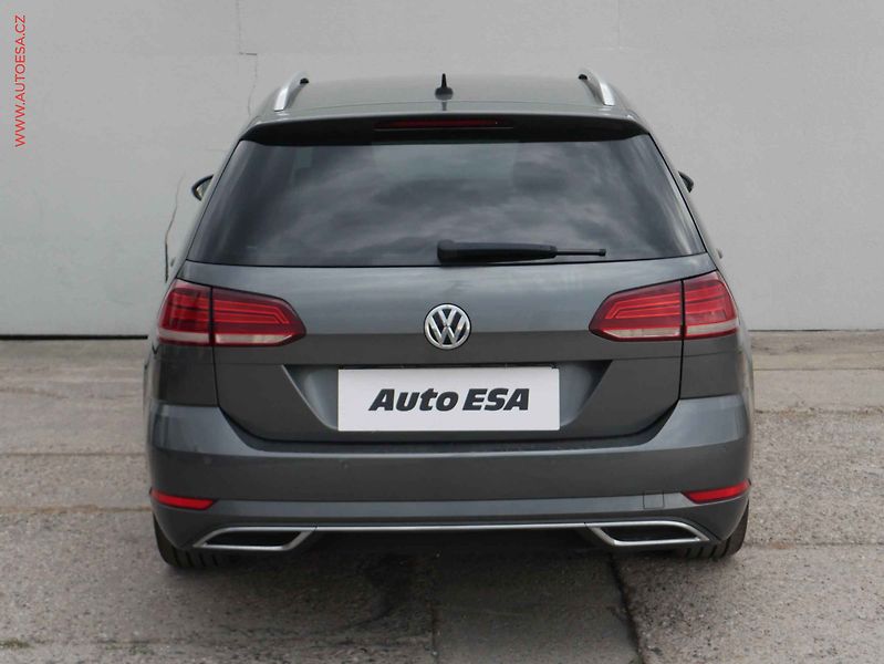 Volkswagen Golf (2018) 1.6TDi, DSG, LED, navi - fotka 5 z 16