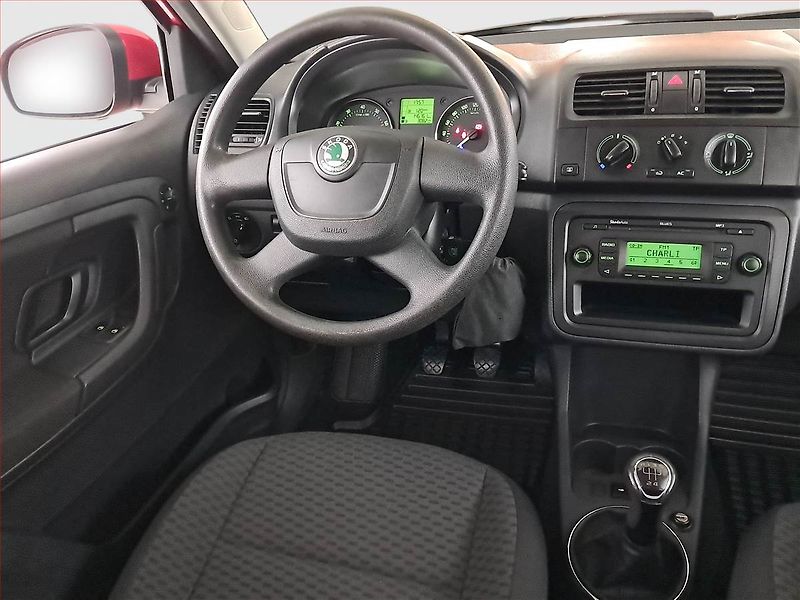 Škoda Fabia (2011) Ambition 1.2 TSI - fotka 7 z 16
