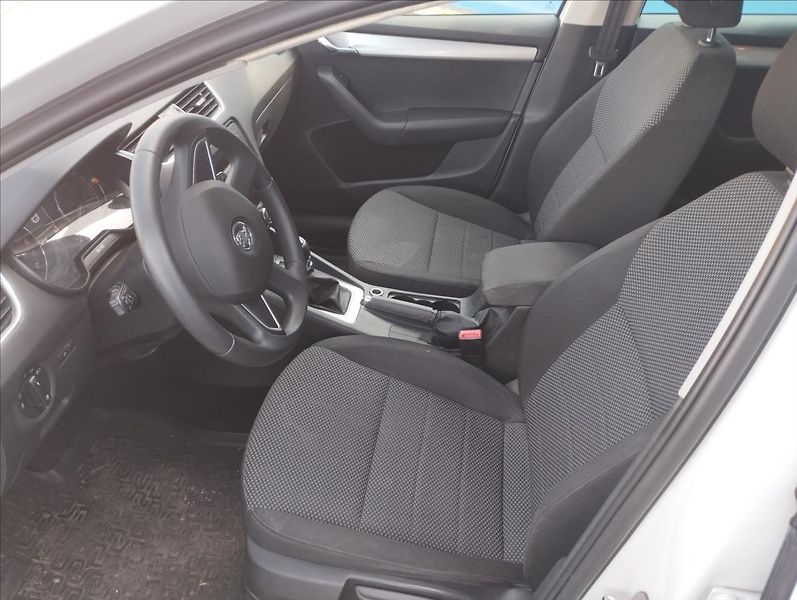 Škoda Octavia 2,0 TDi 110KW 4X4 - fotka 7 z 18
