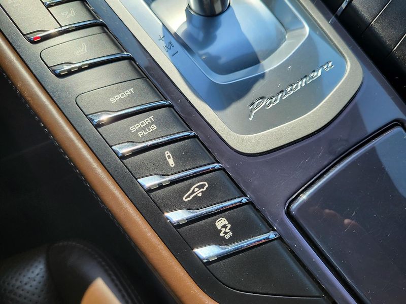 Porsche Panamera Diesel 3.0 V6 221kW - fotka 18 z 45