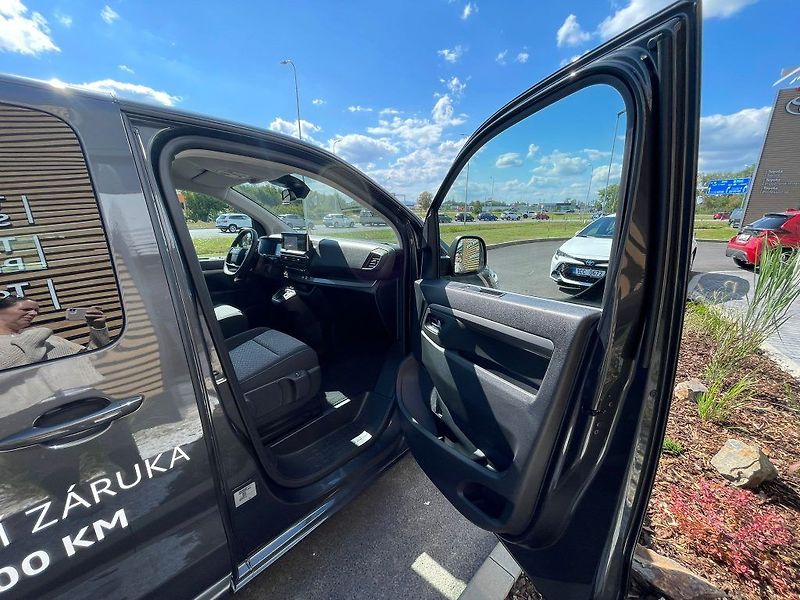 Toyota ProAce Verso 2.0 D A/T L2 Family 8S Webasto - fotka 26 z 29