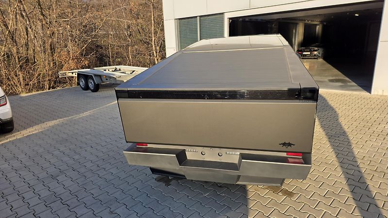 Tesla Cybertruck (2024) BEAST 844PS 3xMOTOR CZ - fotka 5 z 13