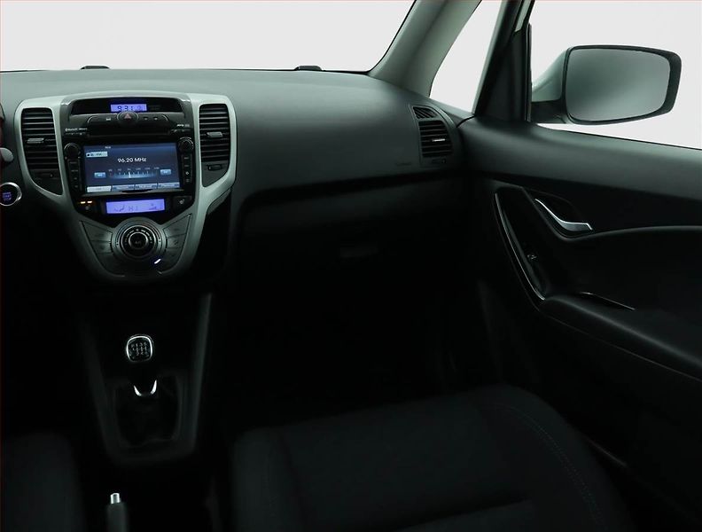 Hyundai ix20 (2015) 1.6 CVVT, Navi, Tempomat - fotka 8 z 16