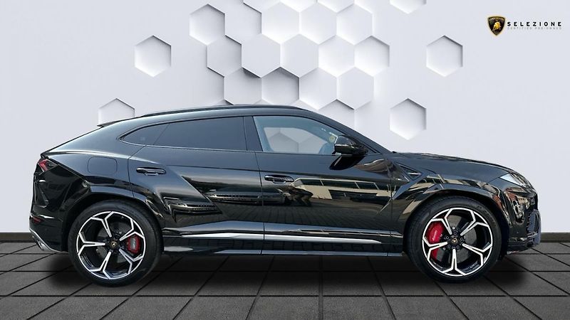 Lamborghini Urus (2019) 4-místo / NEZ. TOPENÍ / Záruka - fotka 2 z 12