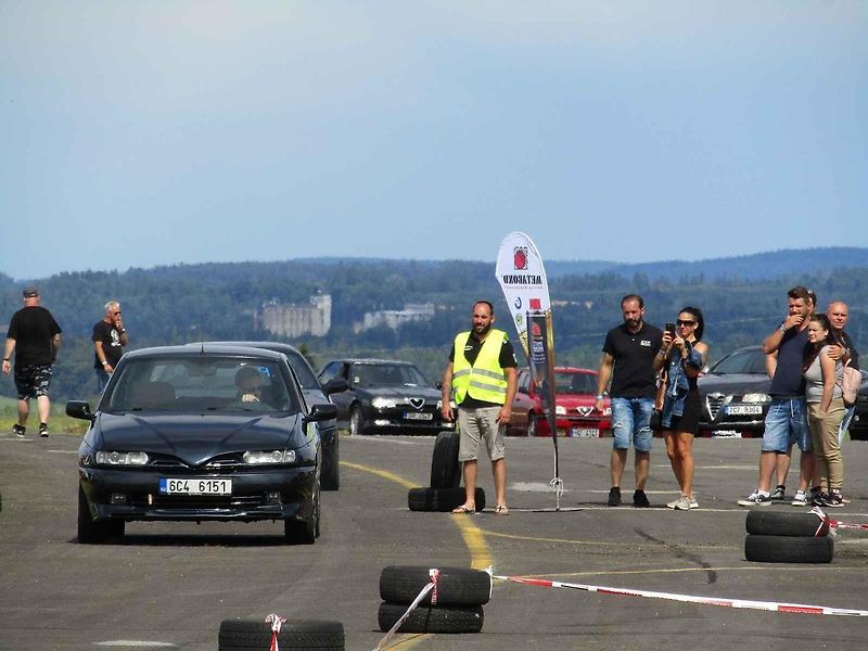 Nultý ročník srazu vozů Alfa Romeo v Jihočeském kraji.