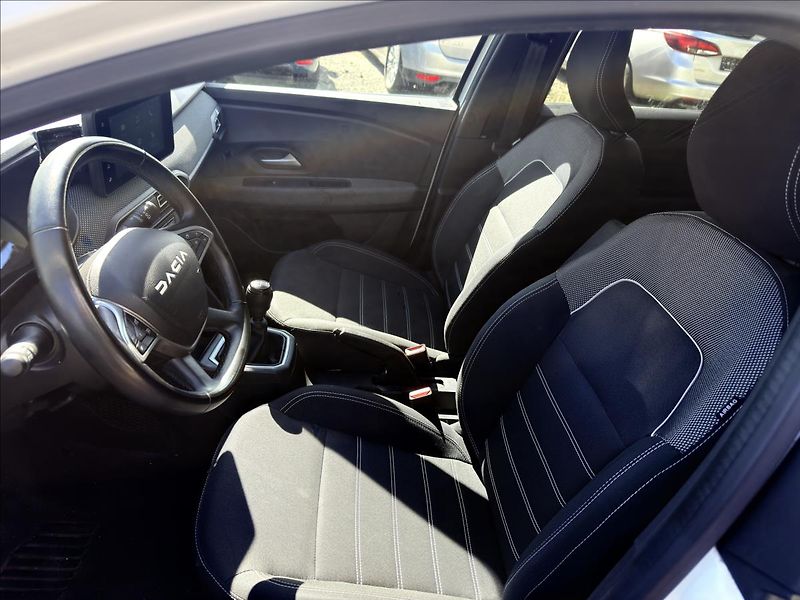 Dacia Jogger 1,0 TCe POŠKOZENÁ PŘEDNÍ ČÁST - fotka 29 z 35