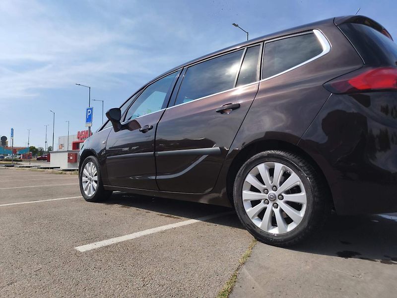 Opel Zafira (2015) 1,6CDTI, manuál, klima,FlexFix - fotka 5 z 8