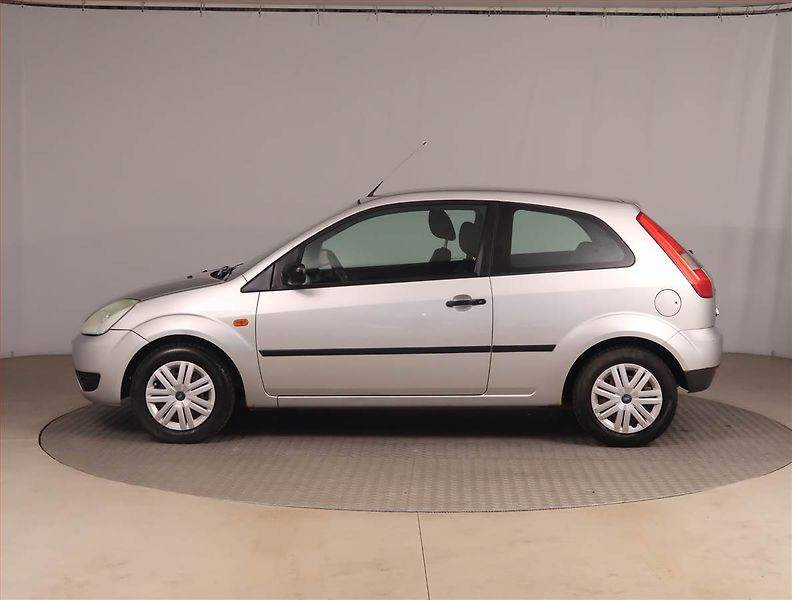Ford Fiesta (2005) 1.3 i, nová STK, dobrý stav - fotka 3 z 13