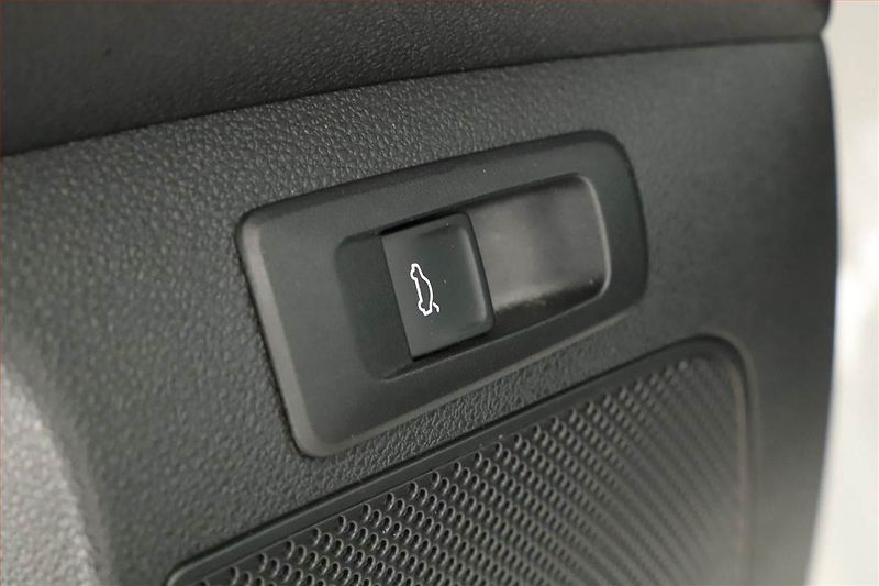 Škoda Karoq (2025) 2.0 TDI, SPORTLINE, DPH - fotka 11 z 21