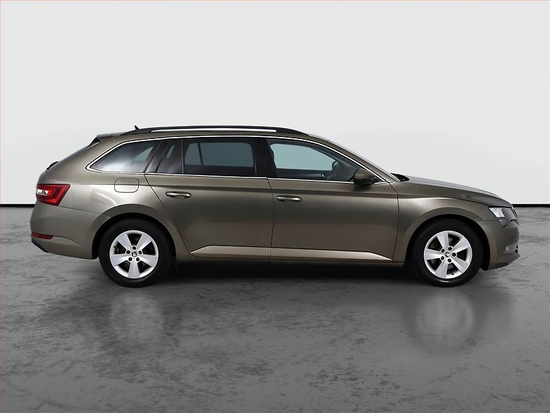 Škoda Superb (2016) 1.6 TDI, Automat, Kůže, Navi - fotka 6 z 21