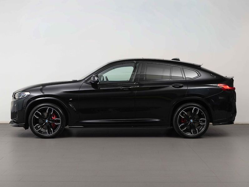 BMW X4 M40i - fotka 3 z 23