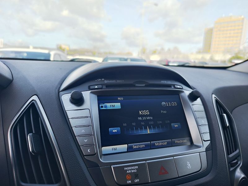 Hyundai ix35 2.0 GDI/122kW Style Navi - fotka 17 z 36