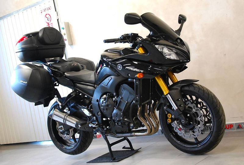 Yamaha FZ 8 S Fazer (2010) hezký stav - fotka 3 z 21