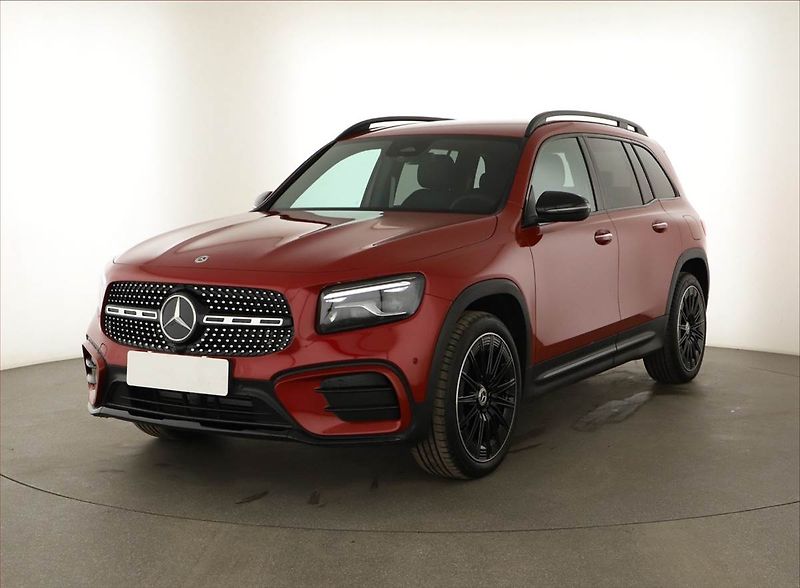 Mercedes-Benz GLB (2026) 200 d 4MATIC - fotka 2 z 29
