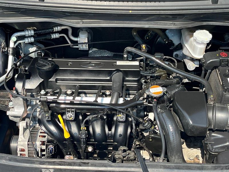 Hyundai i20 (2012) 1.2 i 57 Kw Velmi pěkný - fotka 15 z 20