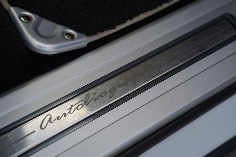Land Rover Range Rover 4.4 SDV8 LWB  Autobiography - fotka 38 z 53