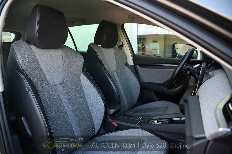 Škoda Octavia 2.0TDi Top Selection DSG ACC  - fotka 17 z 55
