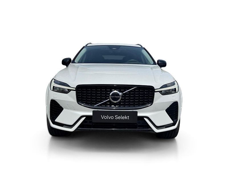 Volvo XC60 T8 AWD ULTIMATE // REZERVACE - fotka 9 z 45
