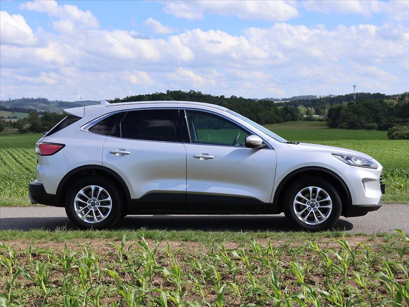 Ford Kuga 1,5 EB 110kW Titanium X CZ DPH - fotka 8 z 37
