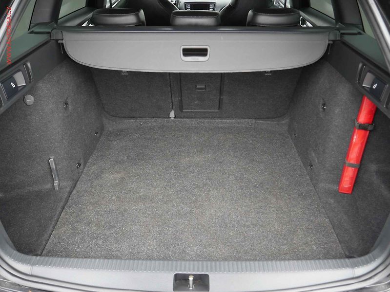 Škoda Octavia (2017) 2.0TDi, DSG, navi, xenon - fotka 7 z 19