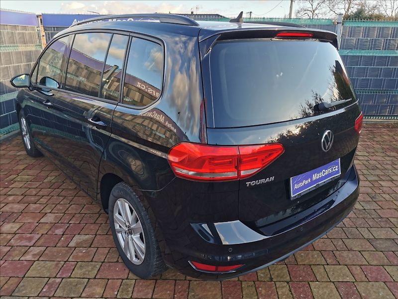 Volkswagen Touran 2.0 TDI Comfortline/Kamera - fotka 7 z 26