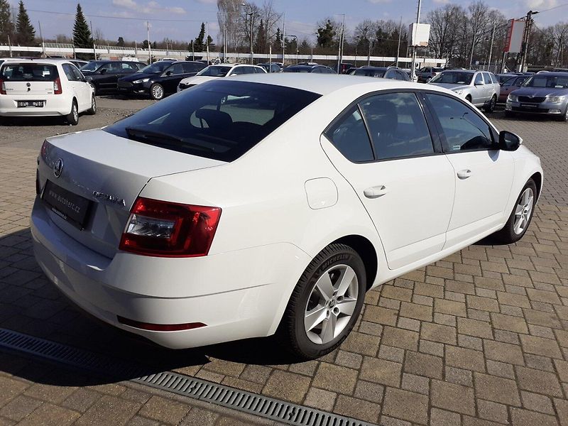 Škoda Octavia (2018) 1.0 TSi Ambiente - fotka 4 z 31