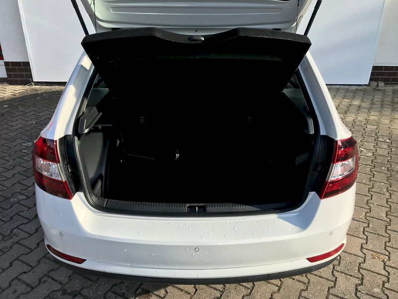 Škoda Rapid (2017) Ambition 1,0 TSI - fotka 22 z 24