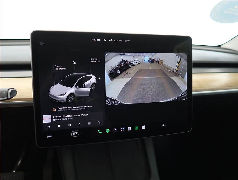 Tesla Model Y (2022) Long Range AWD 79kWh, SoH 93% - fotka 16 z 33