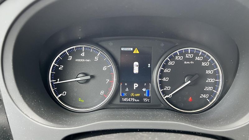 Mitsubishi Outlander INSTYLE 2,0 MIVEC 4X4 A/T - fotka 8 z 16