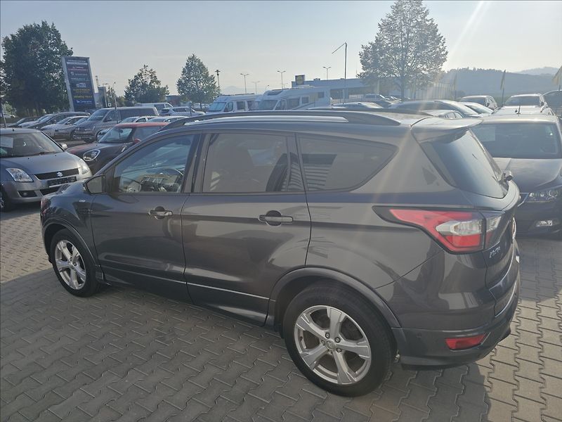Ford Kuga 2,0 TDCi 110KW STLine KŮŽE NAV - fotka 10 z 44