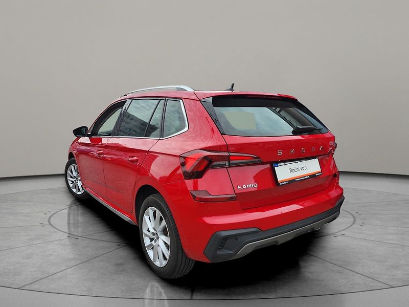 Škoda Kamiq Top Selection 1.0 TSI 85kw - fotka 7 z 27