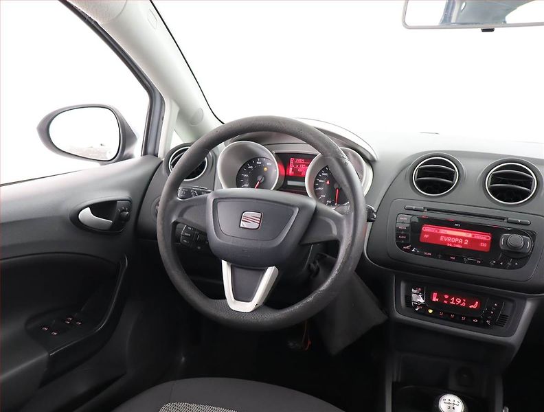 Seat Ibiza (2010) 1.4 16V, Serv.kniha, po STK - fotka 7 z 18