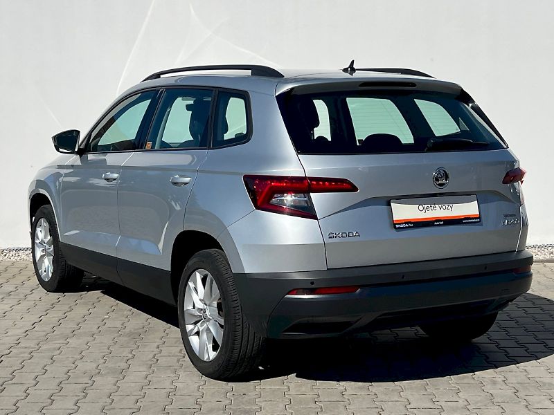 Škoda Karoq (2019) Ambition 1.6TDi 85kW 6°manuáln - fotka 8 z 30