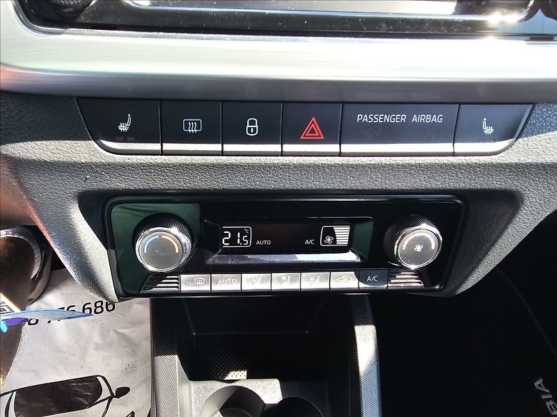 Škoda Fabia III 1,0TSi 70KW Drive - fotka 21 z 43
