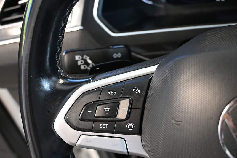 Volkswagen Tiguan Allspace (2023) 2.0 DSG LED 7Míst ACC Virtual - fotka 24 z 32
