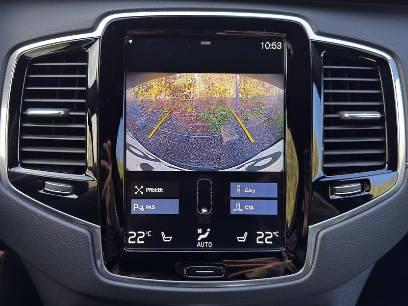 Volvo XC90 B5 AWD(nafta) R-DESIGN+ kola  - fotka 27 z 39