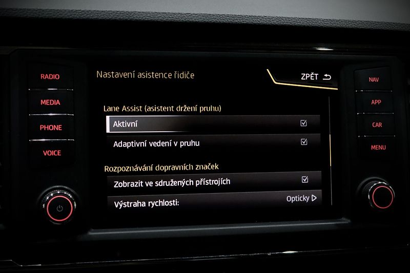 Seat Ateca 1.4 TSI 110 kW DSG 4Drive - fotka 33 z 45