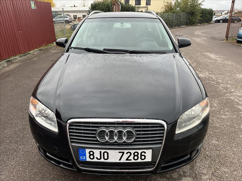 Audi A4 Avant 3,0 TDi 150KW 4x4 AUTOMA - fotka 2 z 31
