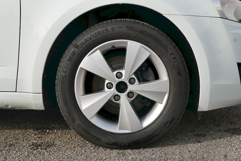 Škoda Octavia (2017) 1.4 TSI 110 kW M6° Style - fotka 27 z 28