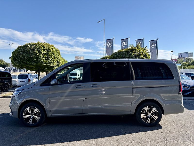 Mercedes-Benz Třídy V (2026) 220d STYLE 4M L - fotka 4 z 32