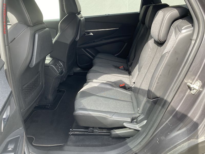 Peugeot 5008 (2018) 1.5 HDi, GT Line, AT - fotka 10 z 19