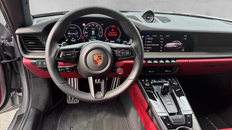 Porsche 911 Targa 4 GTS - fotka 18 z 24