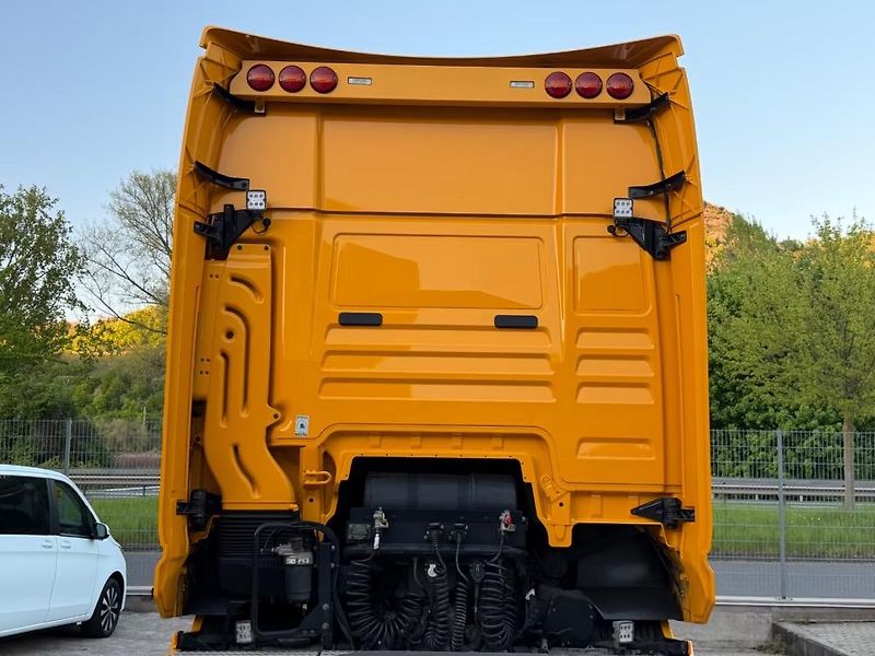 MAN TGX (2022) 26.640 6x2 tahač EURO 6 - fotka 6 z 22