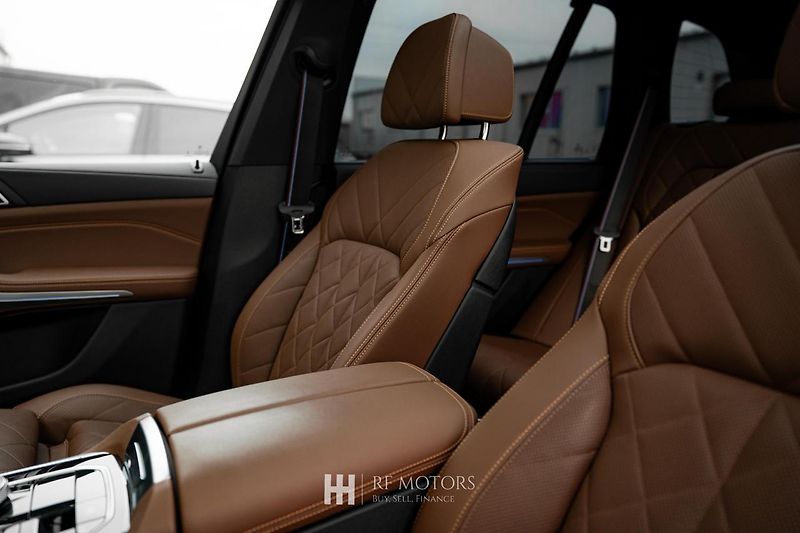 BMW X5 (2024) xDrive40i mHEV 280kW - fotka 31 z 55