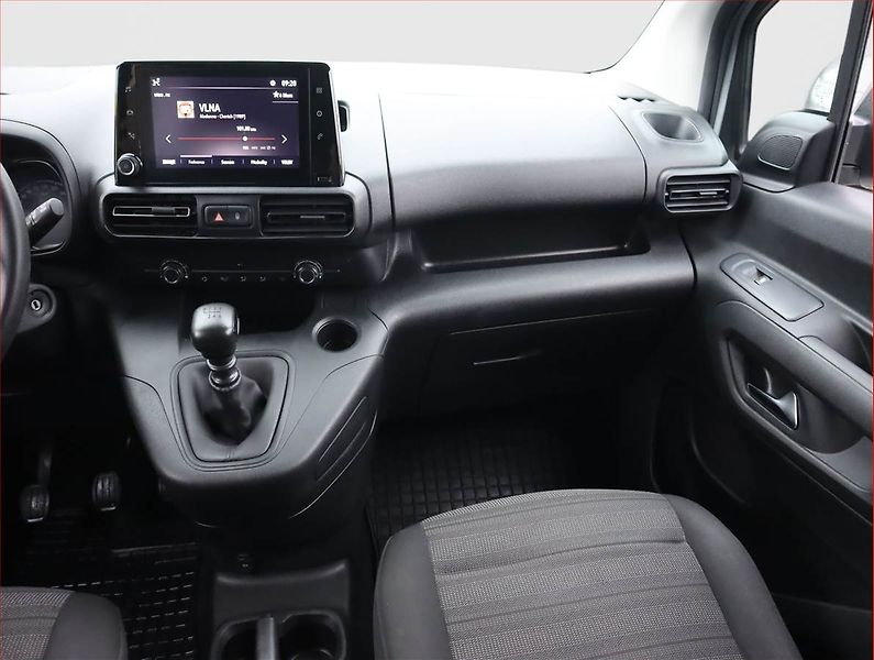 Opel Combo (2022) Edition 1.2 Turbo, 5Míst, SR - fotka 8 z 19