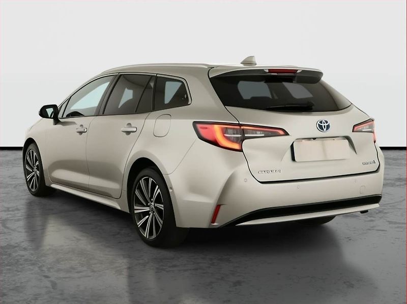 Toyota Corolla (2022) Comfort 1.8 Hybrid - fotka 4 z 15