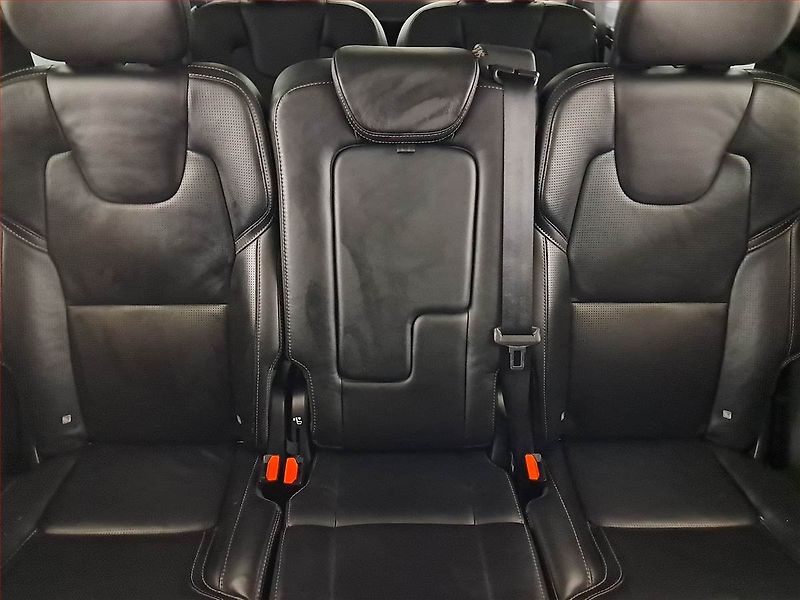 Volvo XC90 (2019) D5 AWD - fotka 10 z 22