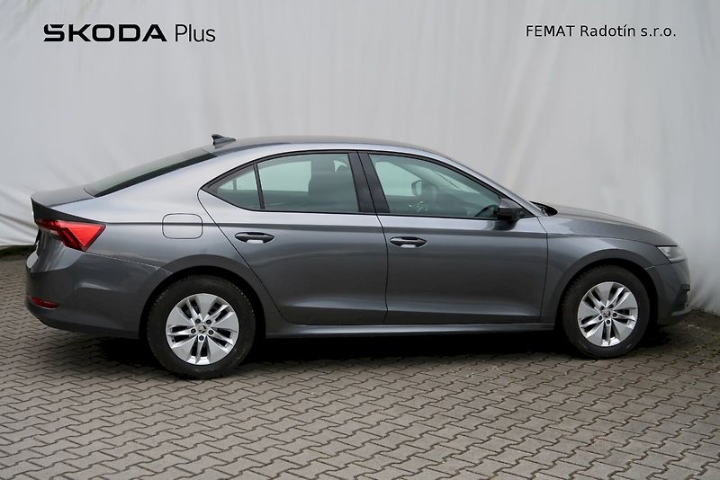 Škoda Octavia (2023) Activ 1.0 TSi/ 81 kW - fotka 24 z 32