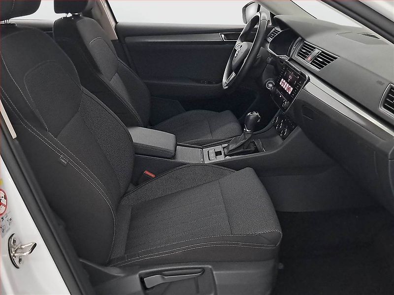 Škoda Superb (2019) 2.0 TDI, Automat, Tempomat - fotka 9 z 19