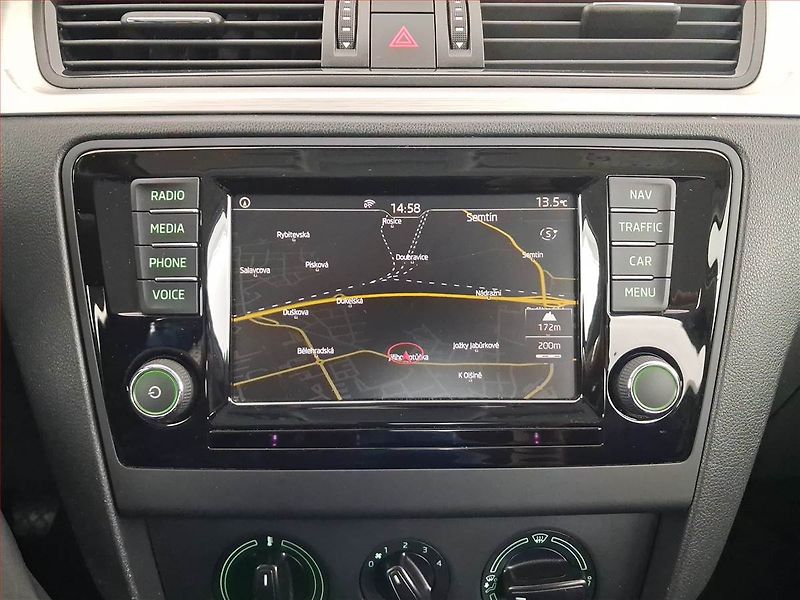 Škoda Rapid (2017) 1.2 TSI, Navi - fotka 13 z 19
